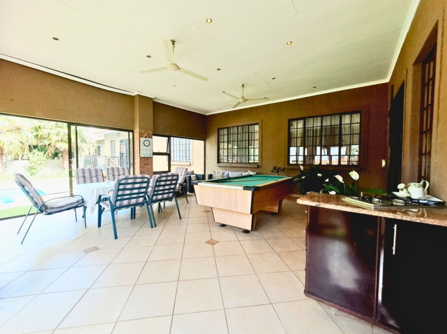 4 Bedroom Property for Sale in Safari Gardens North West